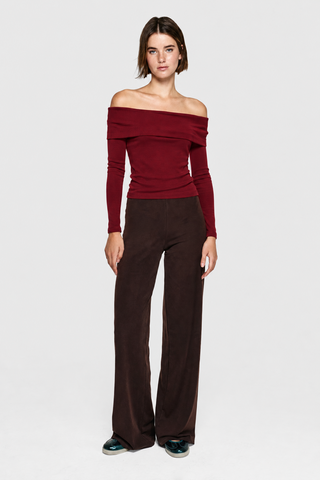 MERINO OFF-SHOULDER - MERLOT