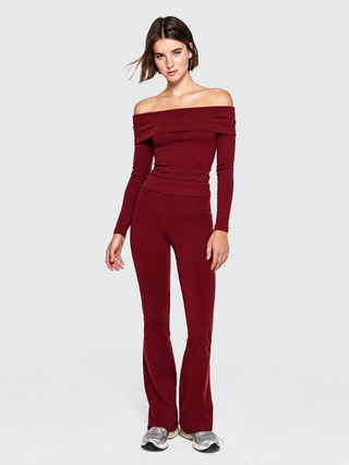MERINO OFF-SHOULDER - MERLOT